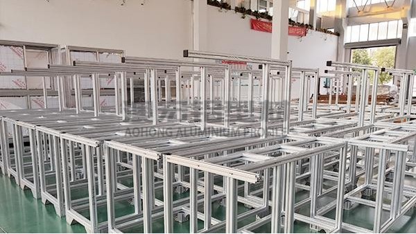 還在使用銹跡斑斑的鐵框架嗎？ —澳宏鋁業(yè)告訴你鋁型材不一樣的優(yōu)點(diǎn)